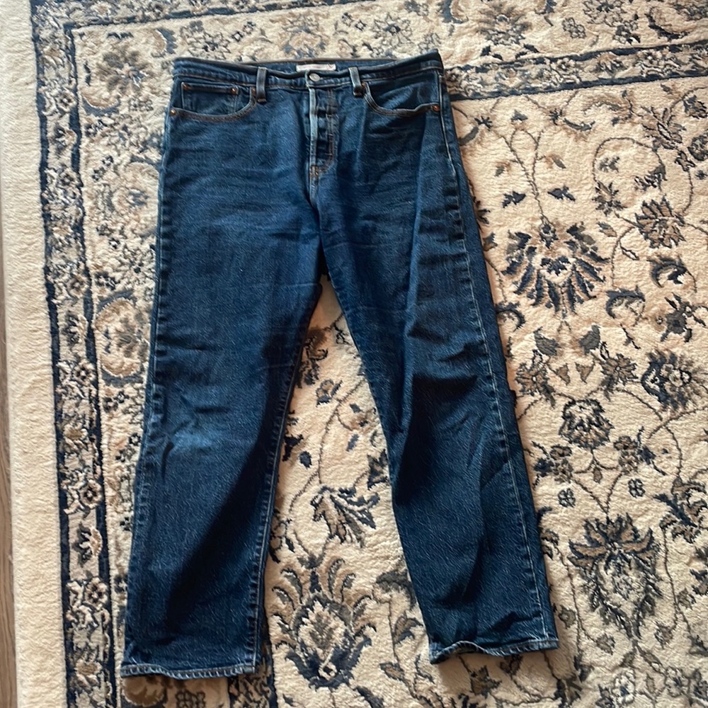 Levi’s Wedgie Fit size 32, premium denim